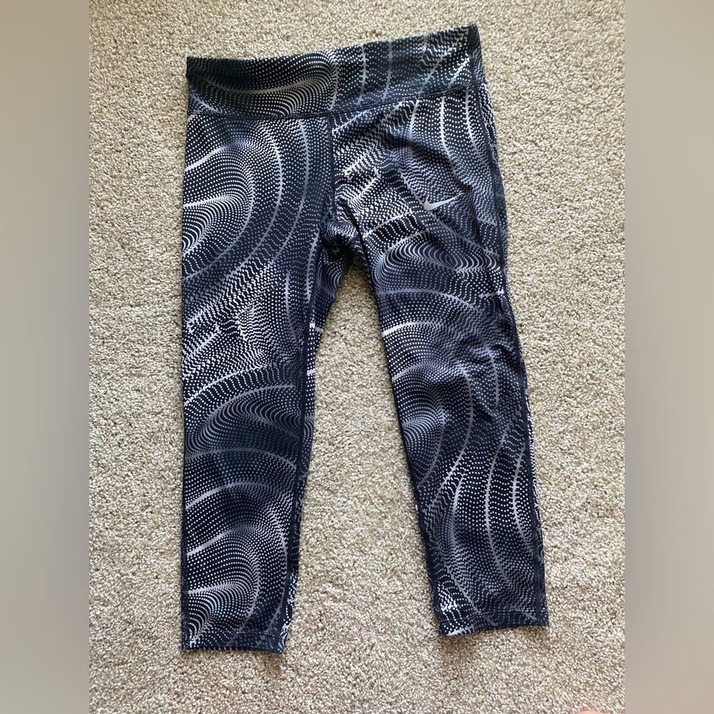 Patterned Nike Capri leggings